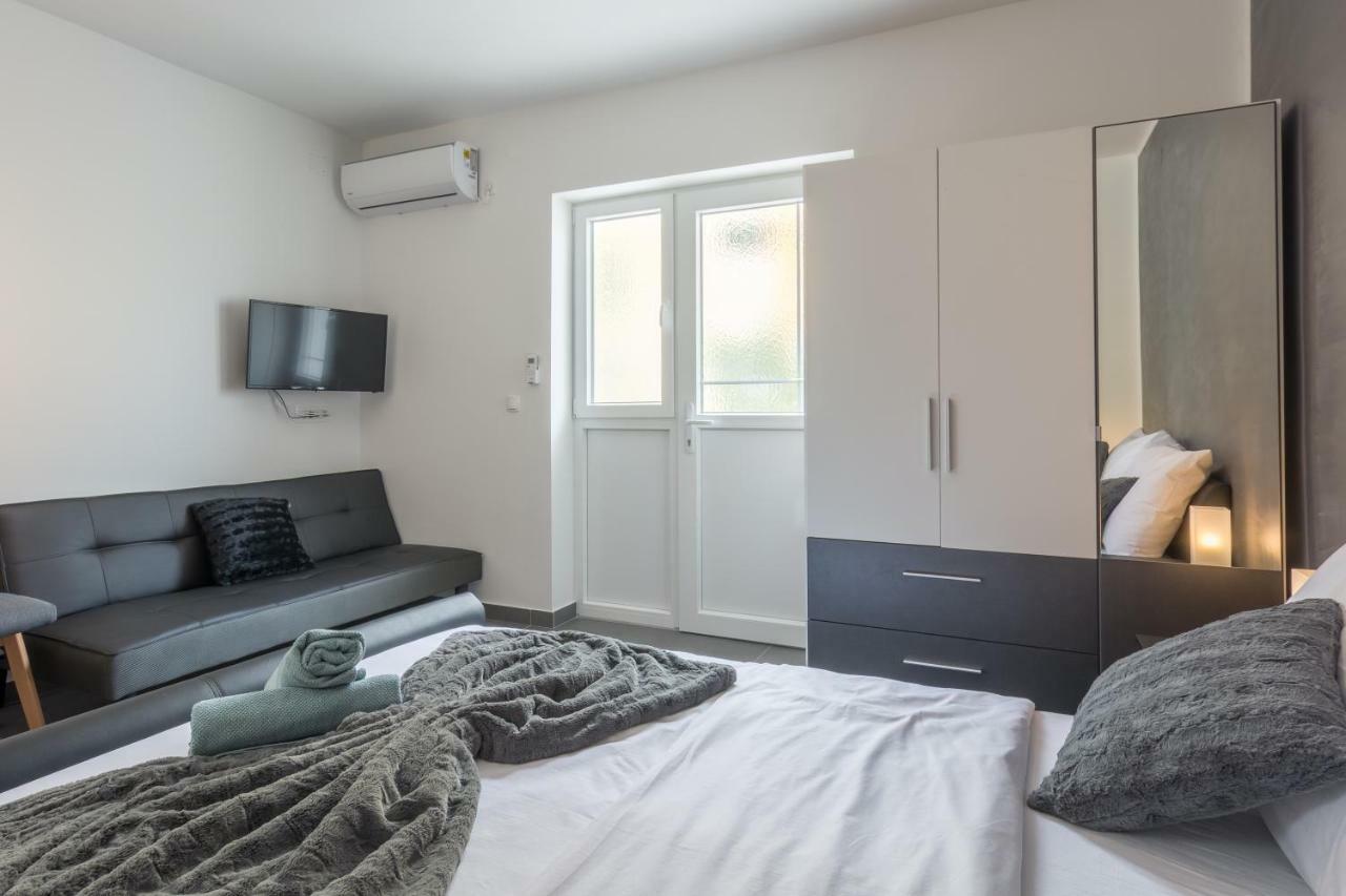 Luxury Apartment Melissa Vodice Exterior photo