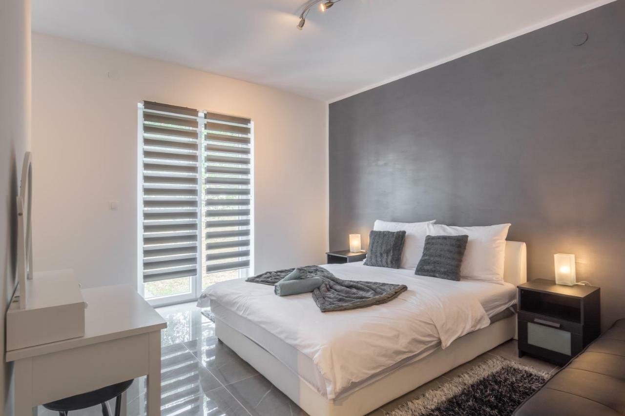 Luxury Apartment Melissa Vodice Exterior photo