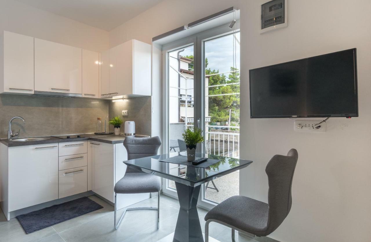 Luxury Apartment Melissa Vodice Exterior photo
